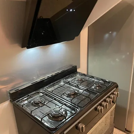 Insolite - Dans Bibliotheque Hostel *